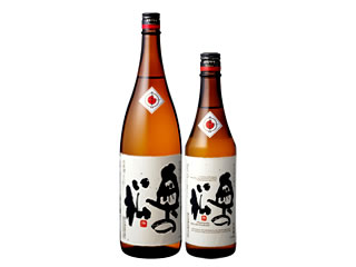Sakusaku Dry Sake bottle from Okunomatsu Sake Brewery, Fukushima