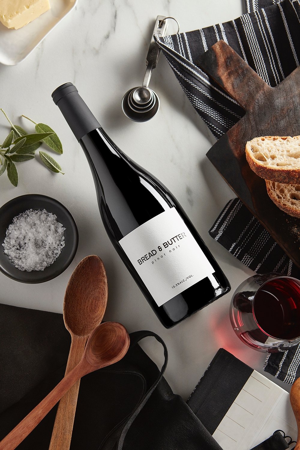 Bread & Butter Pinot Noir | Exquisite Wine & Alcohol Gift Delivery Toronto Canada | Vyno