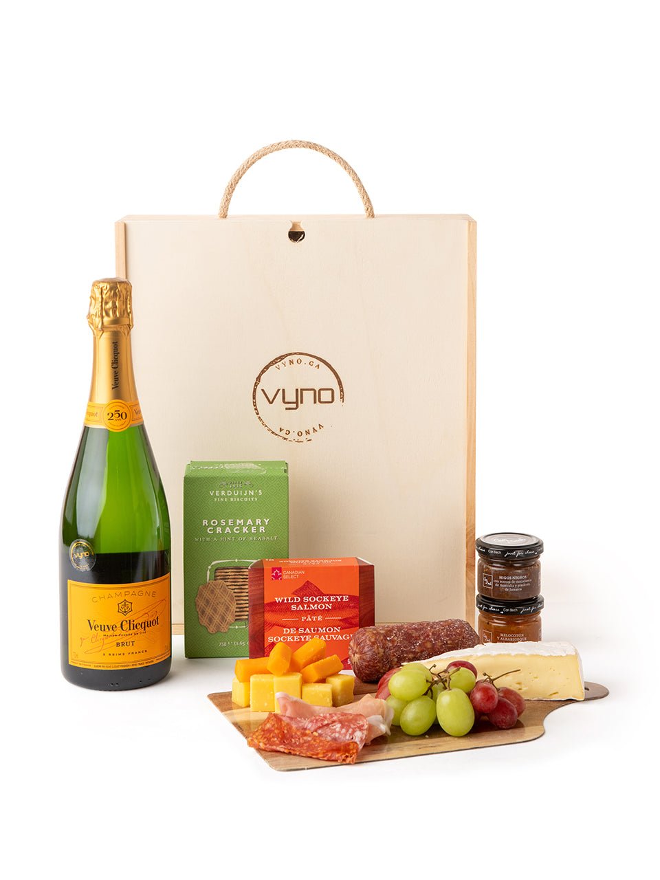 Charcuterie Gift Set | Exquisite Wine & Alcohol Gift Delivery Toronto Canada | Vyno